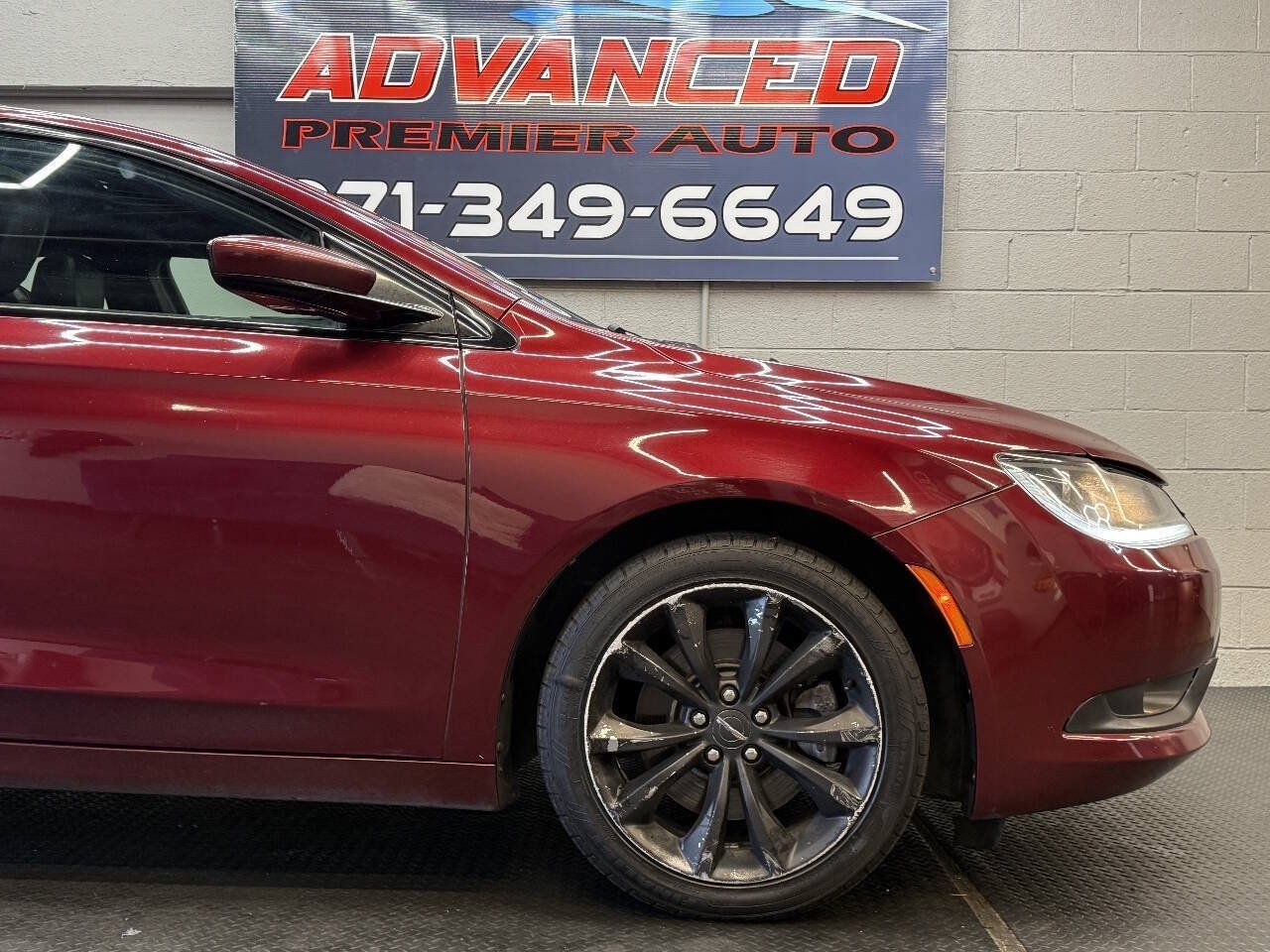 Used 2016 Chrysler 200 S w/ Comfort Group AWD/4WD image 3