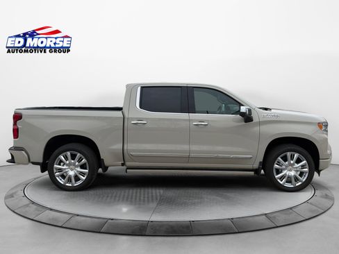 New 2026 Chevrolet Silverado 1500 High Country w/ Technology Package AWD/4WD image 6