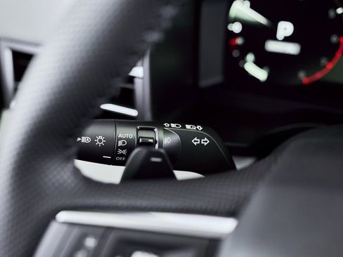 New 2026 Mitsubishi Outlander SE image 39