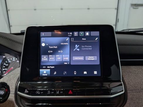Used 2025 Jeep Compass Latitude AWD/4WD image 20