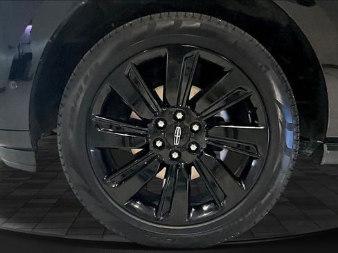 Used 2024 Lincoln Navigator L Reserve AWD/4WD image 34