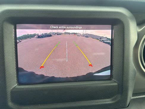 Used 2022 Jeep Wrangler Unlimited Sport AWD/4WD image 15