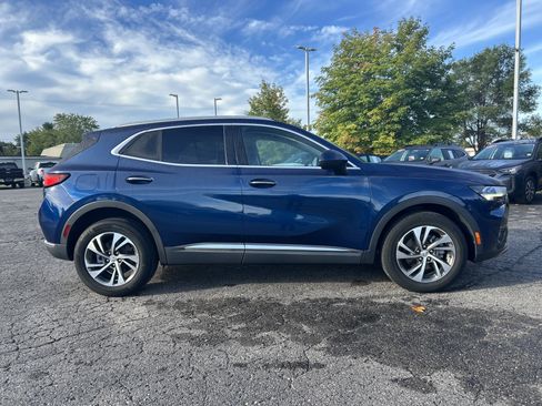 Used 2023 Buick Envision Essence FWD image 3