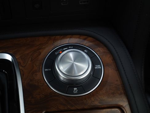 Used 2024 Nissan Armada SL w/ Cargo Package image 22