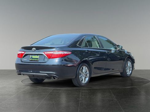 Used 2016 Toyota Camry SE FWD image 9