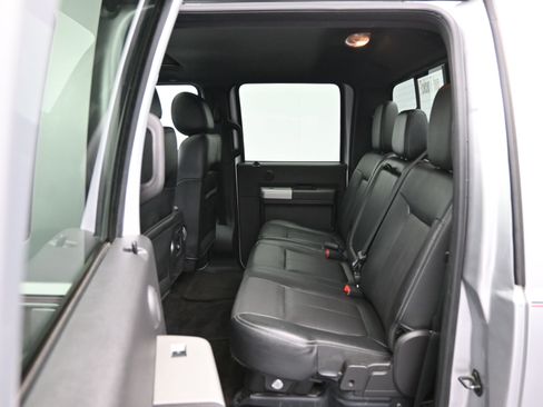 Used 2015 Ford F250 Lariat w/ Lariat Ultimate Package image 10