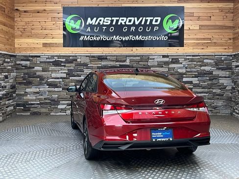 Used 2023 Hyundai Elantra SEL w/ Convenience Package FWD image 19