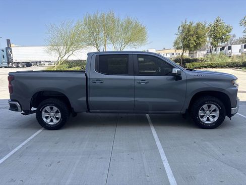 Used 2021 Chevrolet Silverado 1500 LT RWD image 2