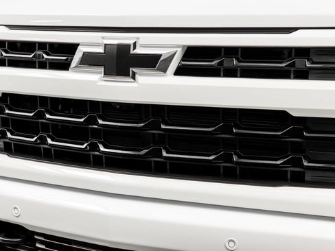 Used 2026 Chevrolet Silverado 1500 RST w/ RST All Star Premium Package AWD/4WD image 4