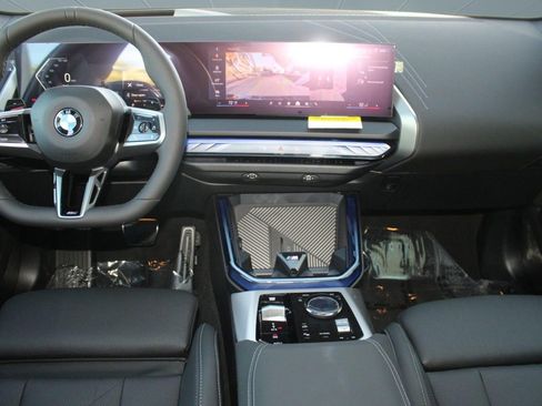 Used 2025 BMW X3 xDrive30i w/ Premium Package AWD/4WD image 17