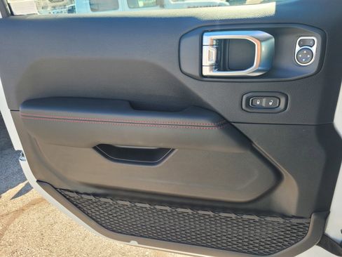 New 2026 Jeep Wrangler Unlimited Rubicon image 27