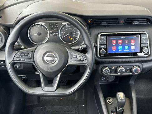New 2025 Nissan Kicks S image 14