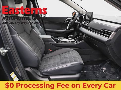 Used 2025 Mitsubishi Outlander SE AWD/4WD image 24
