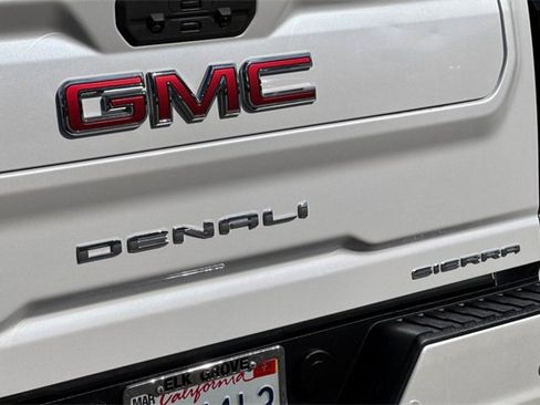 Used 2022 GMC Sierra 3500 Denali image 53