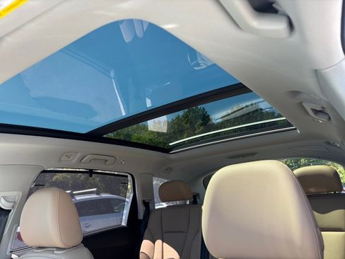 Used 2025 Audi Q7 3.0T Premium Plus image 21