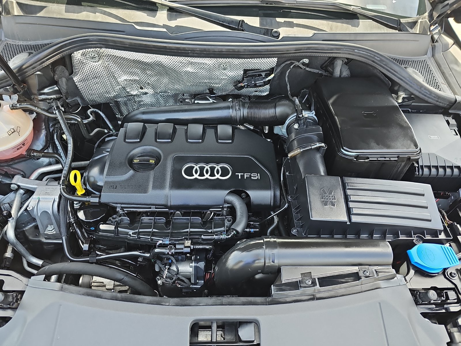 Used 2018 Audi Q3 2.0T Premium Plus AWD/4WD image 36