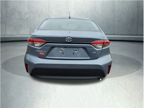 Used 2025 Toyota Corolla LE image 13