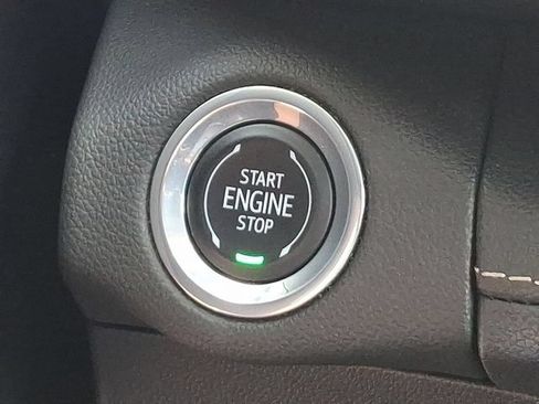 Used 2023 Buick Envision Preferred AWD/4WD image 18