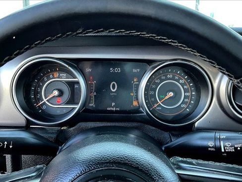 Used 2021 Jeep Gladiator Sport image 12