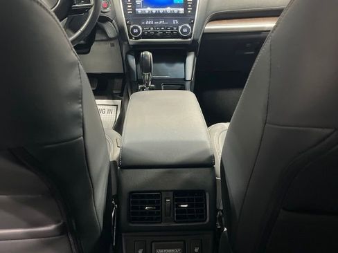 Used 2018 Subaru Outback 2.5i Limited AWD/4WD image 34