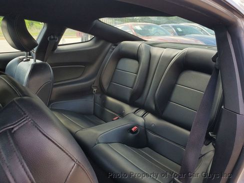 Used 2016 Ford Mustang Premium image 26