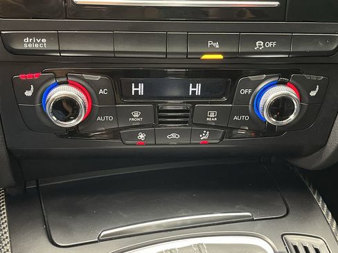 Used 2013 Audi RS 5 Coupe w/ Audi MMI Navigation Plus Pkg image 19