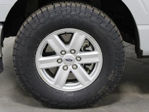 Used 2023 Ford F150 XLT w/ Trailer Tow Package image 18