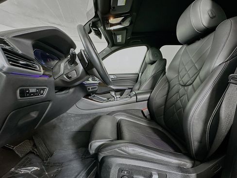 Used 2023 BMW X5 xDrive45e image 18