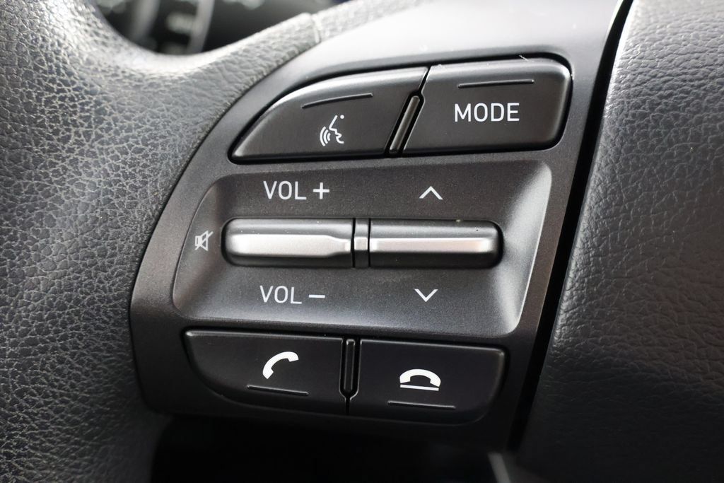 Used 2021 Hyundai Kona SE AWD/4WD image 11