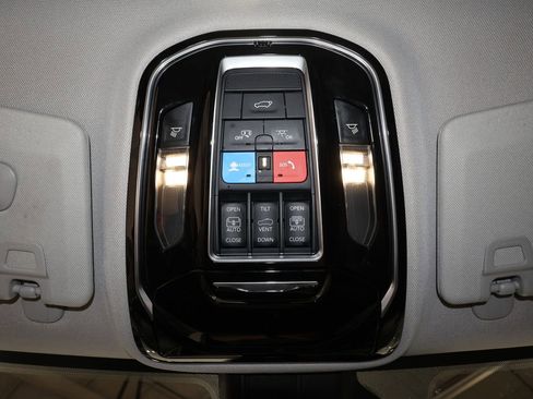 Used 2022 Jeep Grand Cherokee L Overland image 34