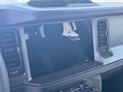 New 2026 Ford Bronco 4-Door AWD/4WD image 17