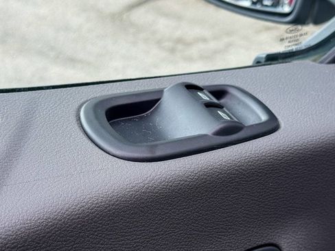 Used 2023 Ford E-Transit Low Roof image 19