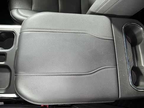 Used 2023 Chevrolet Silverado 1500 LTZ w/ LTZ Convenience Package II AWD/4WD image 23