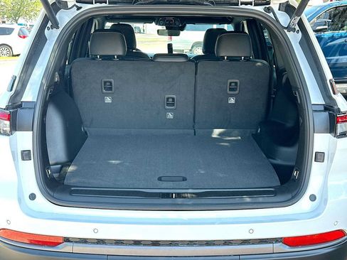 New 2026 Jeep Grand Cherokee Altitude RWD image 28
