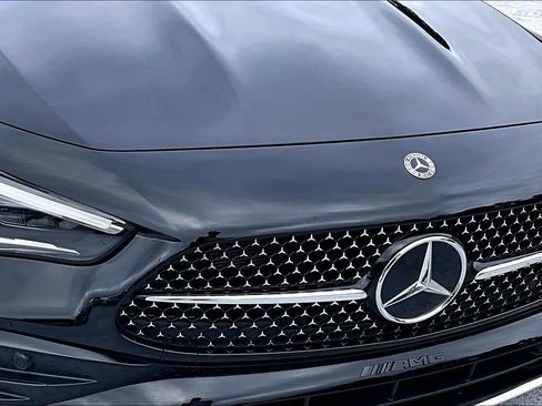 Used 2025 Mercedes-Benz CLE 300 4MATIC Cabriolet image 30