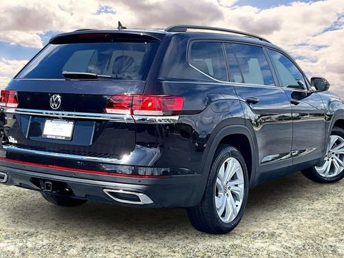 Used 2023 Volkswagen Atlas SE w/ Panoramic Sunroof Package FWD image 5