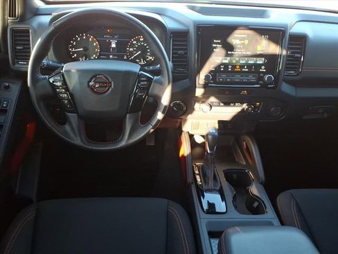 Certified 2022 Nissan Frontier PRO-4X image 9