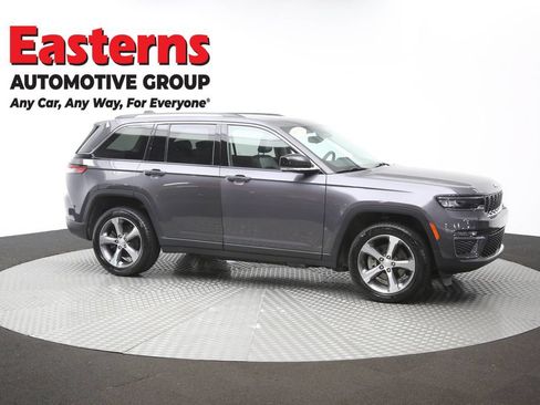 Used 2023 Jeep Grand Cherokee 4WD 4xe image 52