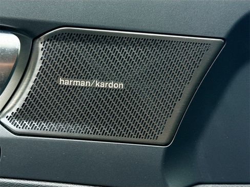 Used 2023 Volvo XC40 Recharge Ultimate image 20