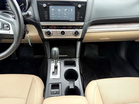 Used 2016 Subaru Outback 2.5i Limited w/ Popular Package #4 image 17