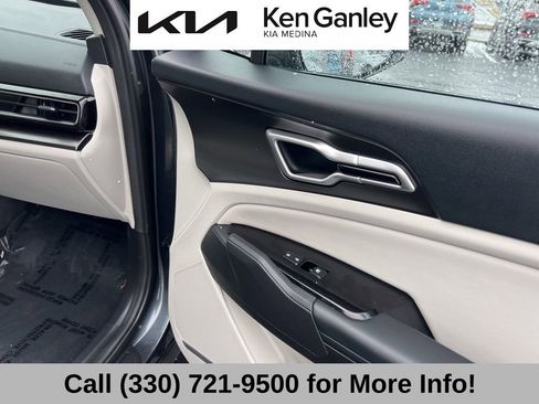 Used 2025 Kia Sportage EX image 60
