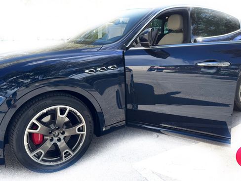 Used 2021 Maserati Levante image 8