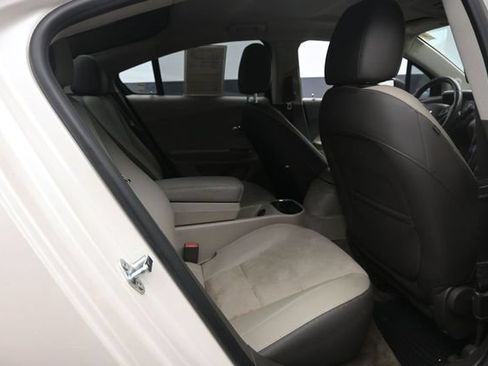 Used 2014 Chevrolet Volt Premium w/ Premium Trim Package FWD image 23