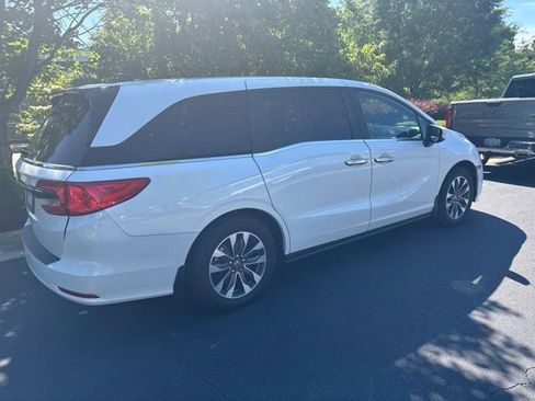 Used 2024 Honda Odyssey EX-L image 6