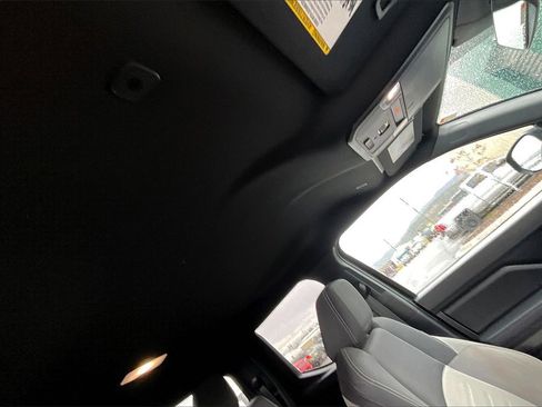 Used 2025 Toyota Tacoma TRD Off-Road image 23