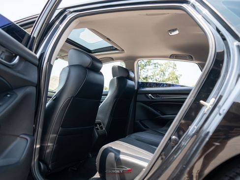 Used 2018 Honda Accord Touring image 20