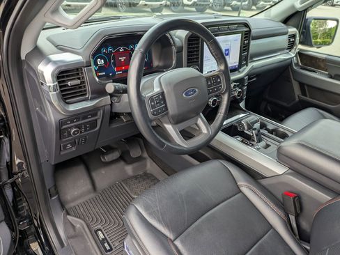 Used 2022 Ford F150 Lariat w/ Trailer Tow Package AWD/4WD image 15