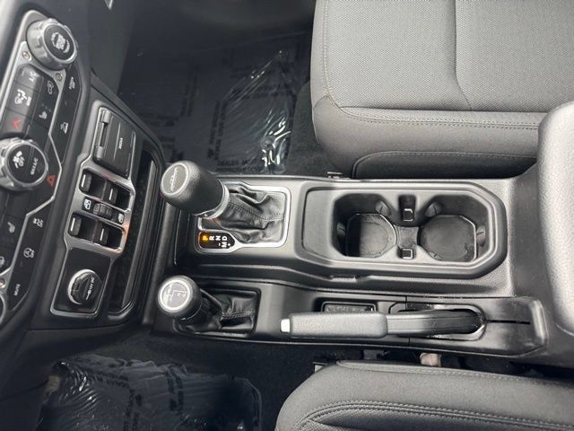 Used 2023 Jeep Gladiator Sport AWD/4WD image 29