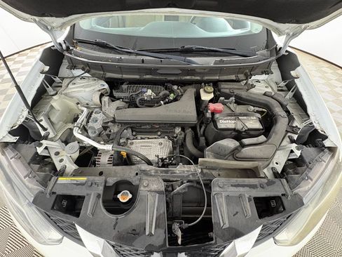 Used 2016 Nissan Rogue SV FWD image 31