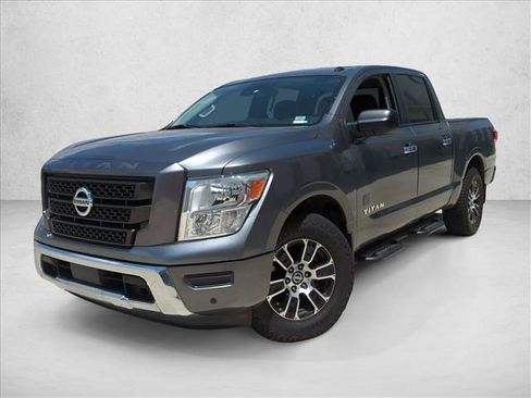 Used 2021 Nissan Titan SV w/ SV Convenience Package RWD image 1